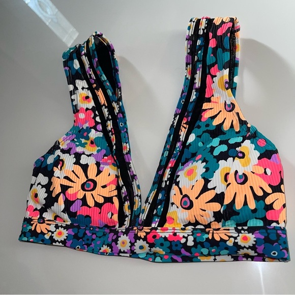 Body Glove Summertime Dita Floral Bikini Bra Deep V Top - Picture 5 of 13